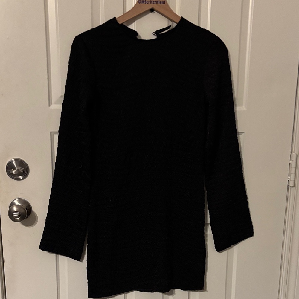 H&M textured long sleeve  Black Dress youth us 20 new with tags